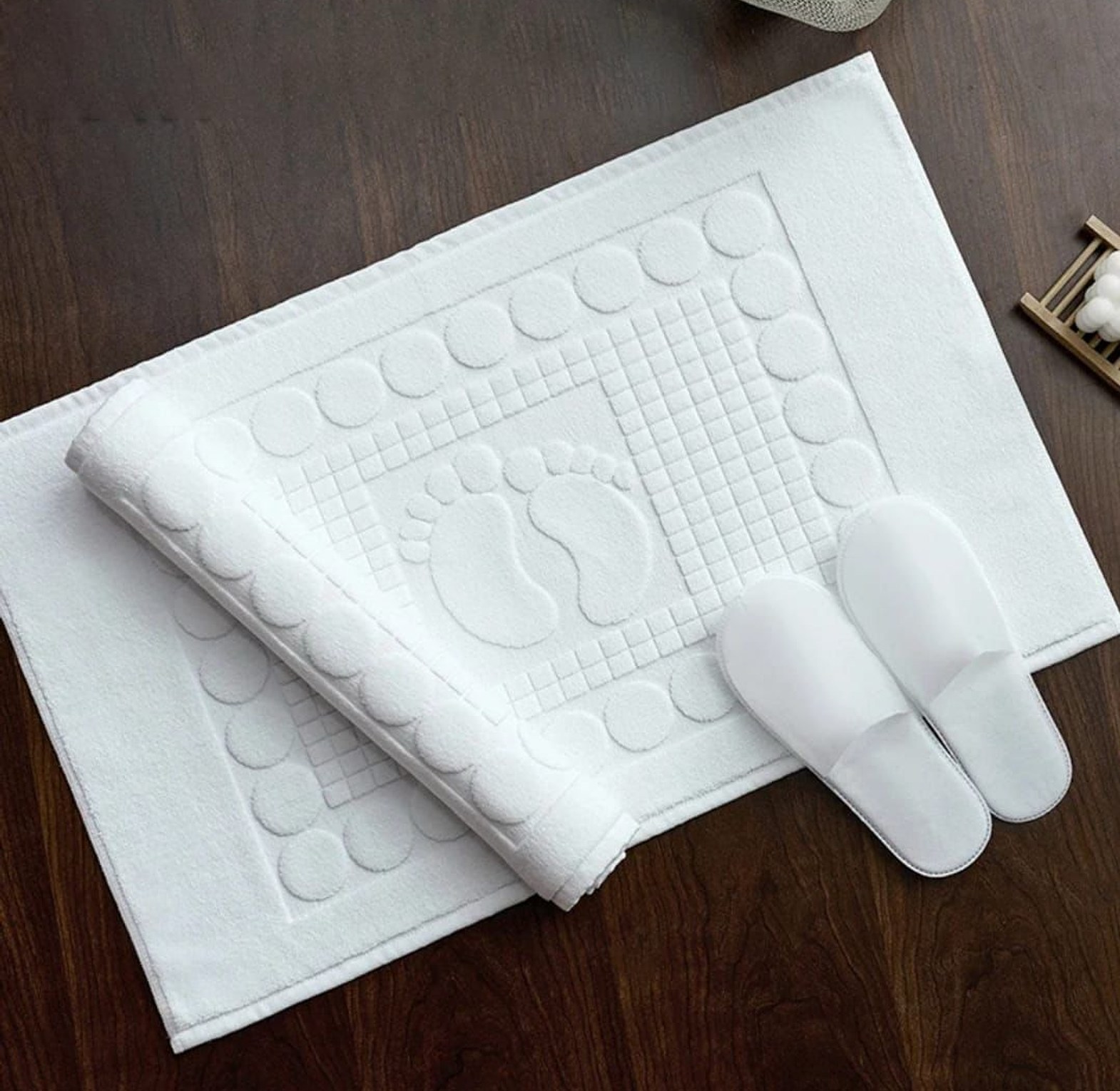 Premium Tub & Shower Mat – 350g (50 × 80 cm) Absorbent Bathroom Mat image