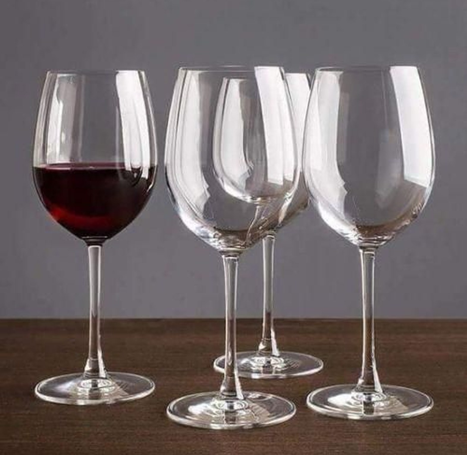 Set of 6 Wine Glasses image