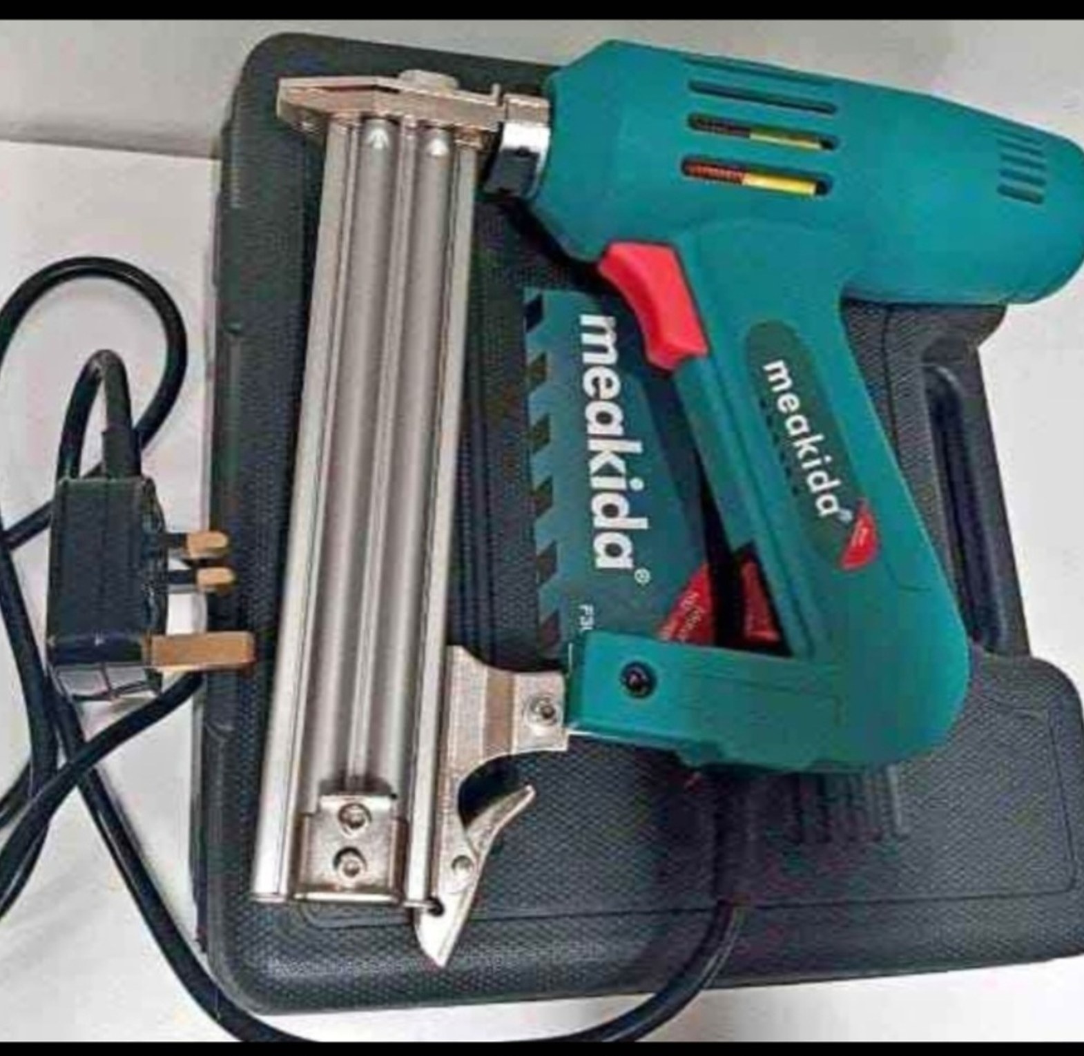 Nail gun image