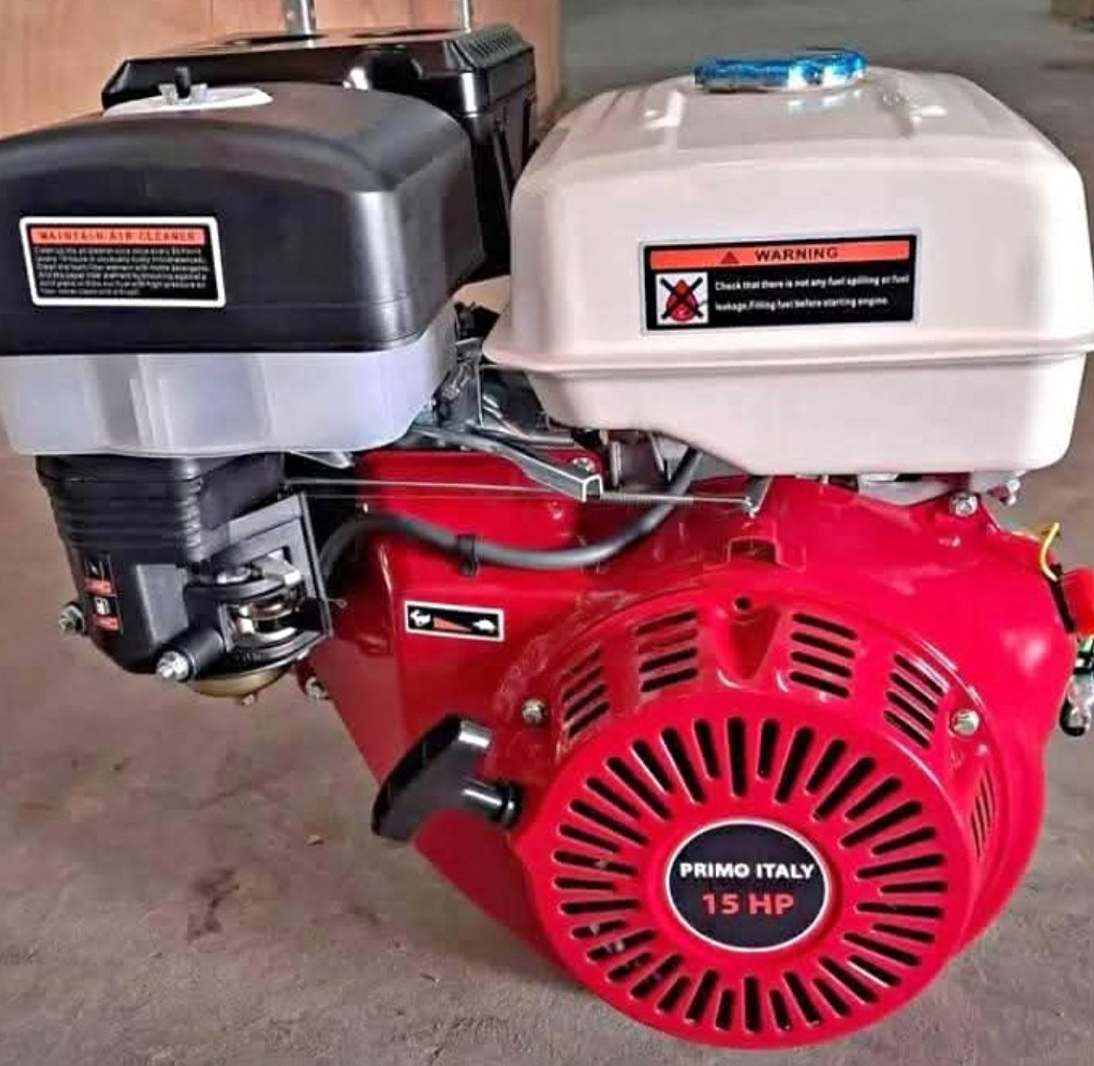 15hp engine petrol image