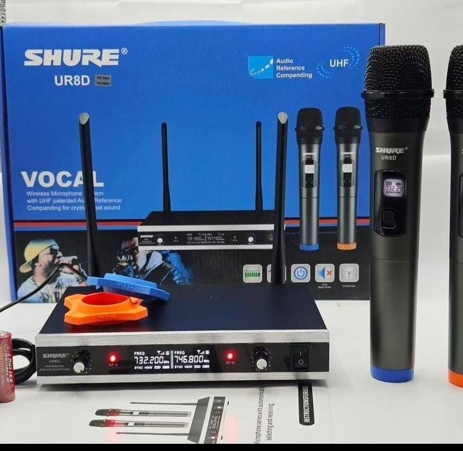 Microphone. Shure UR8D wireless microphone system image