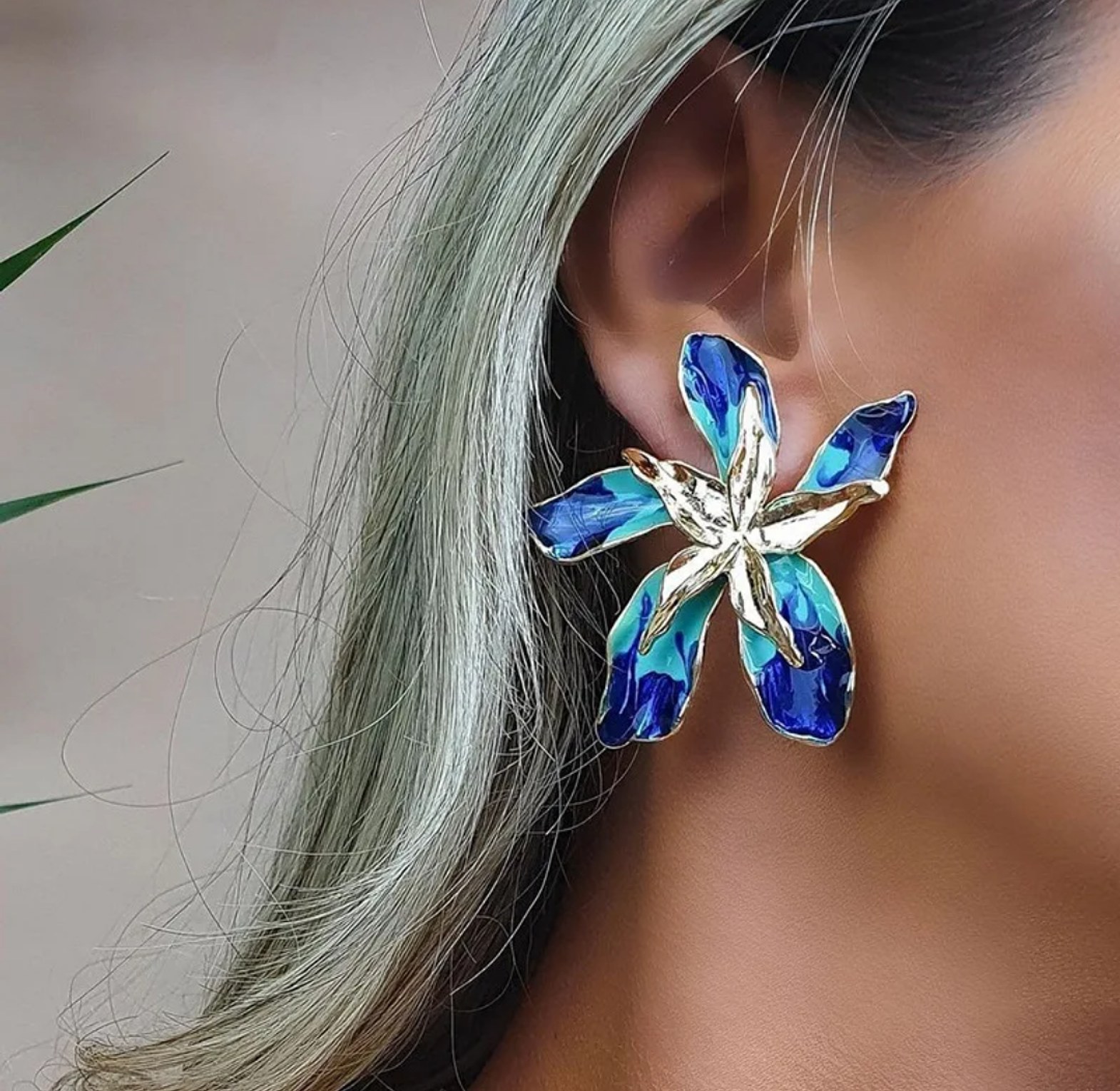 Blue/green 3D flower earrings  image