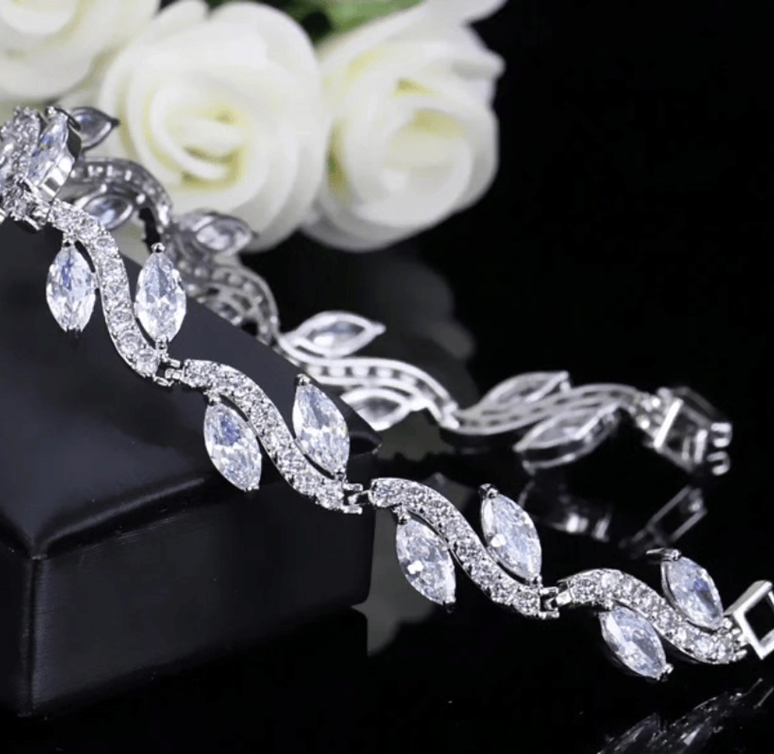 Leaf shapes Zirconia bracelets  image