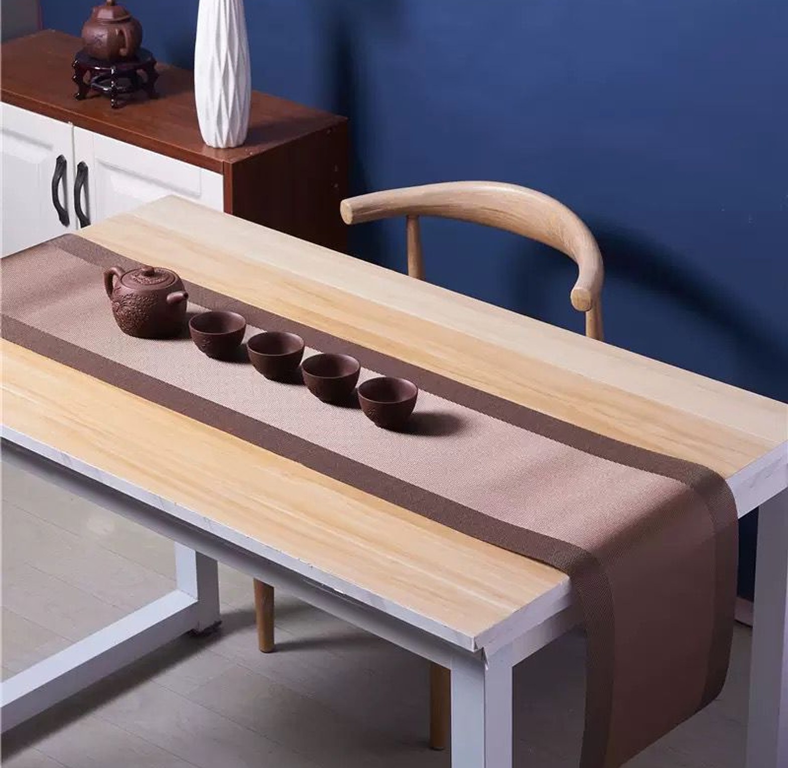 Heat-Resistant Table Runner image
