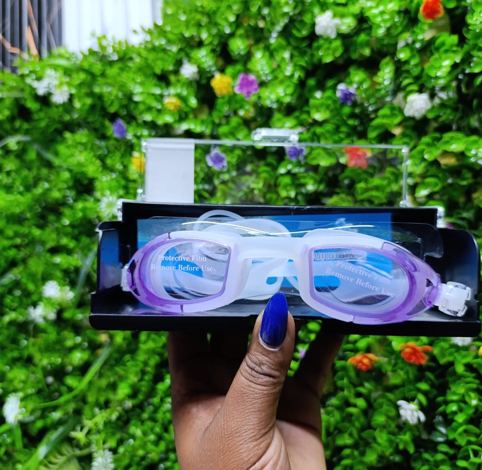 Kids Swimming Goggles. Teenagers anti-fog swimming goggles image