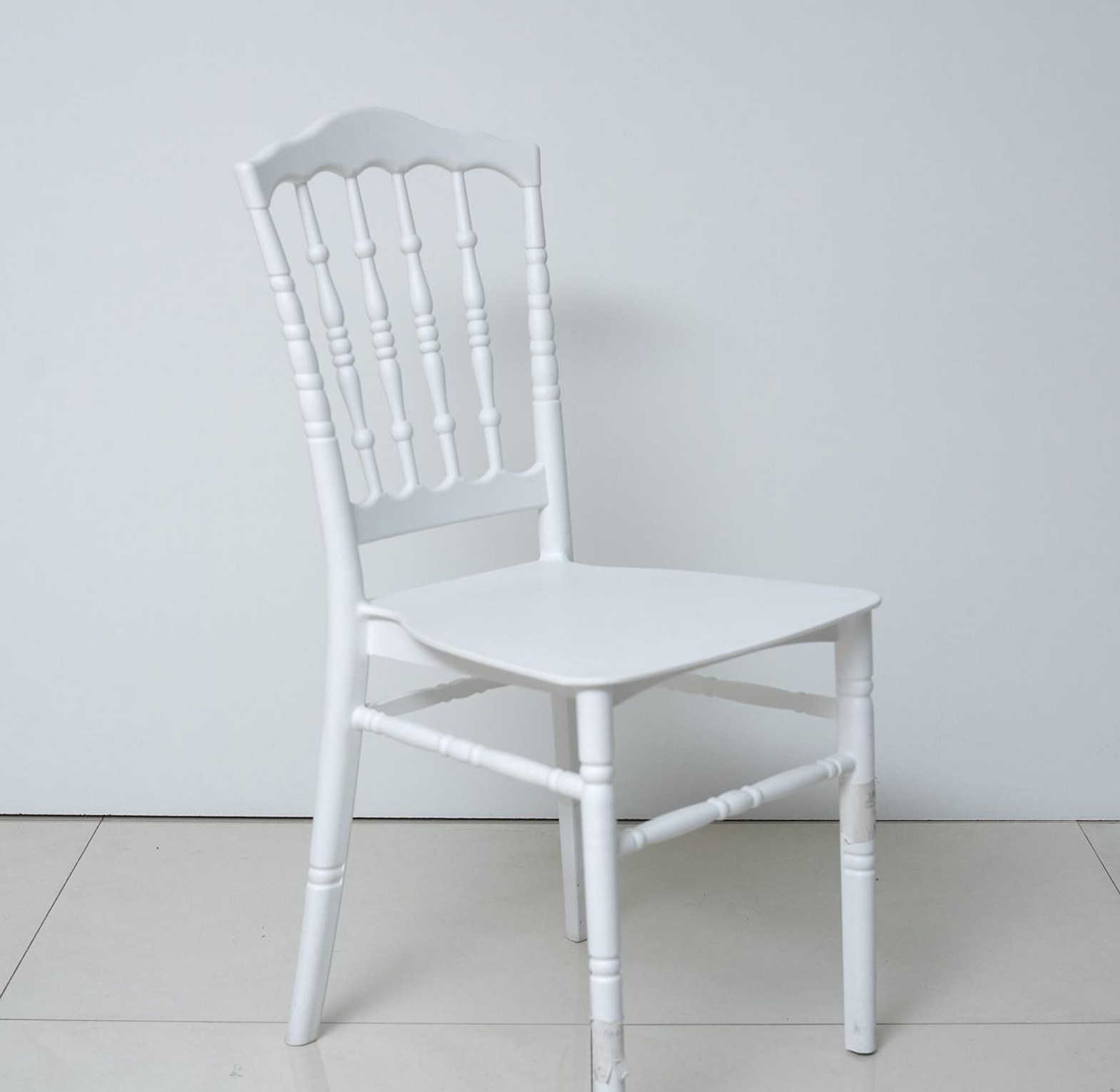 CHAIR CLR WHITE Ref :1720 image