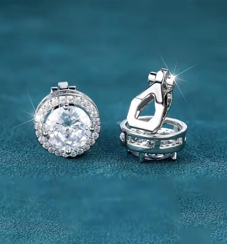 Solitaire Radiance Comfort Clips image