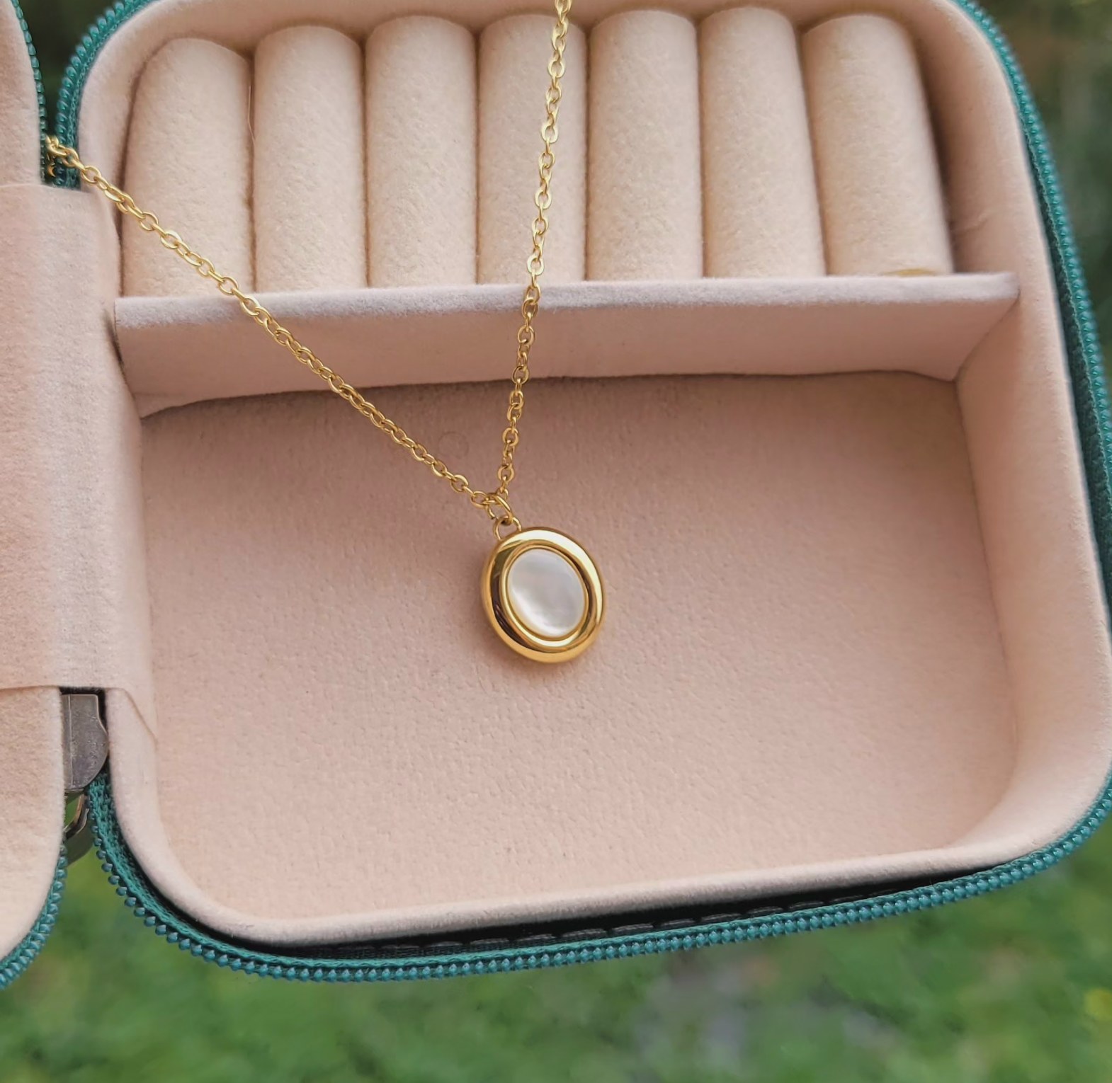 Makini white necklace  image