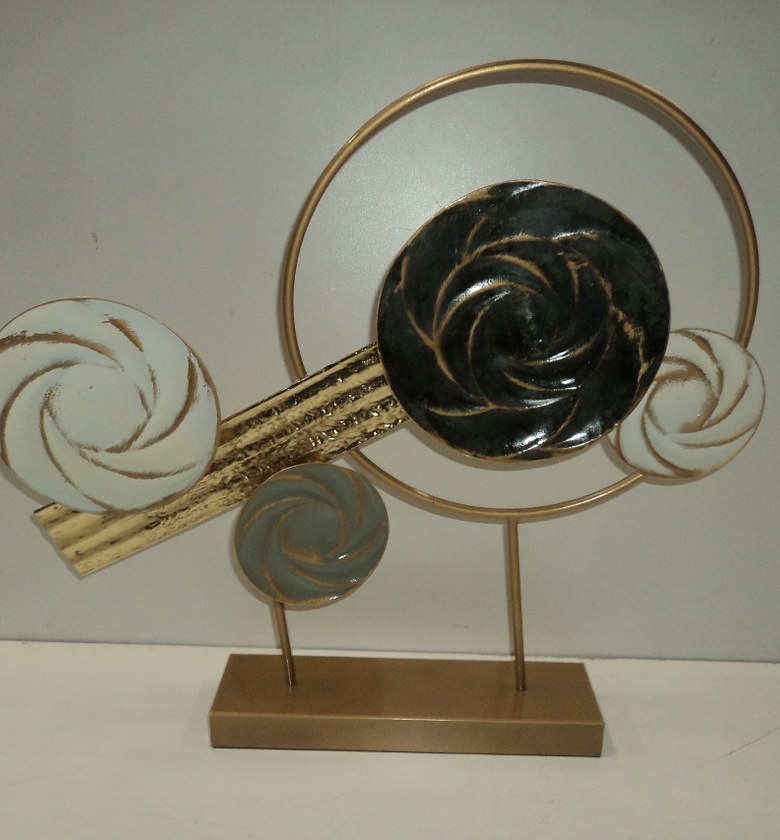STATUE (ABSTRACT DESIGN), image