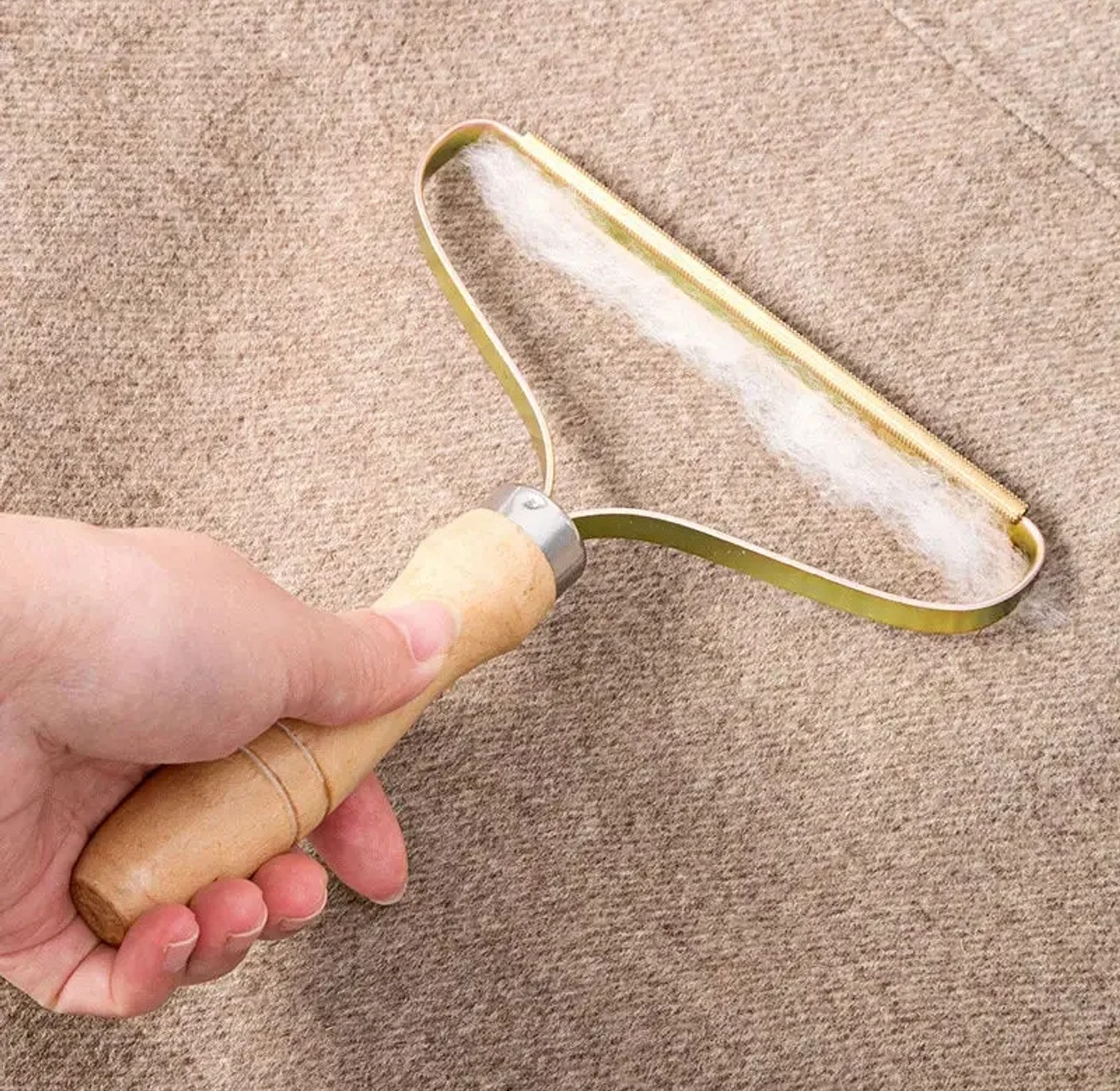 Mini Lint Remover With Wooden Handle image
