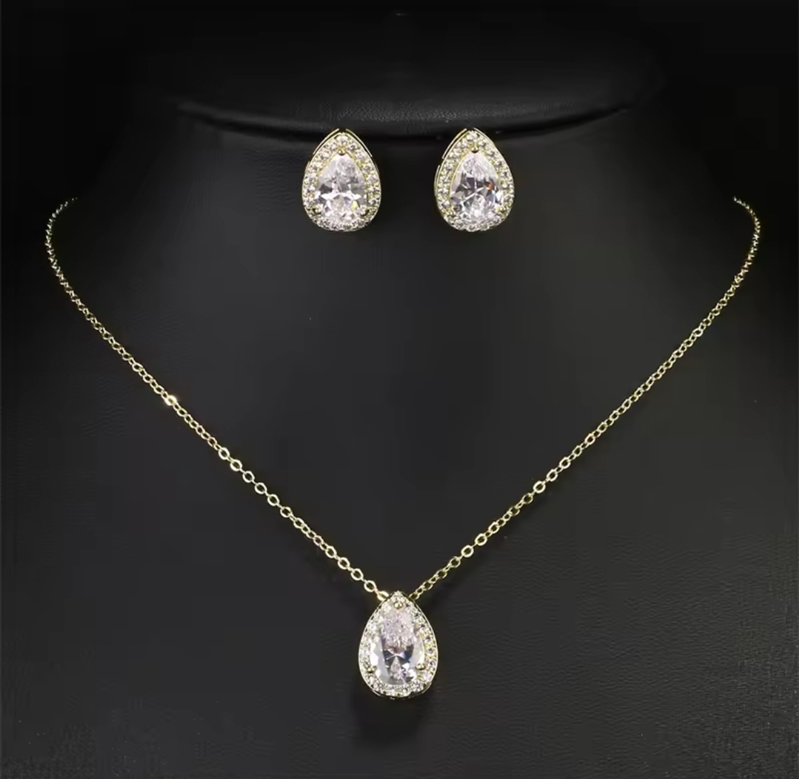 Teardrop cubic zirconia jewelry set image