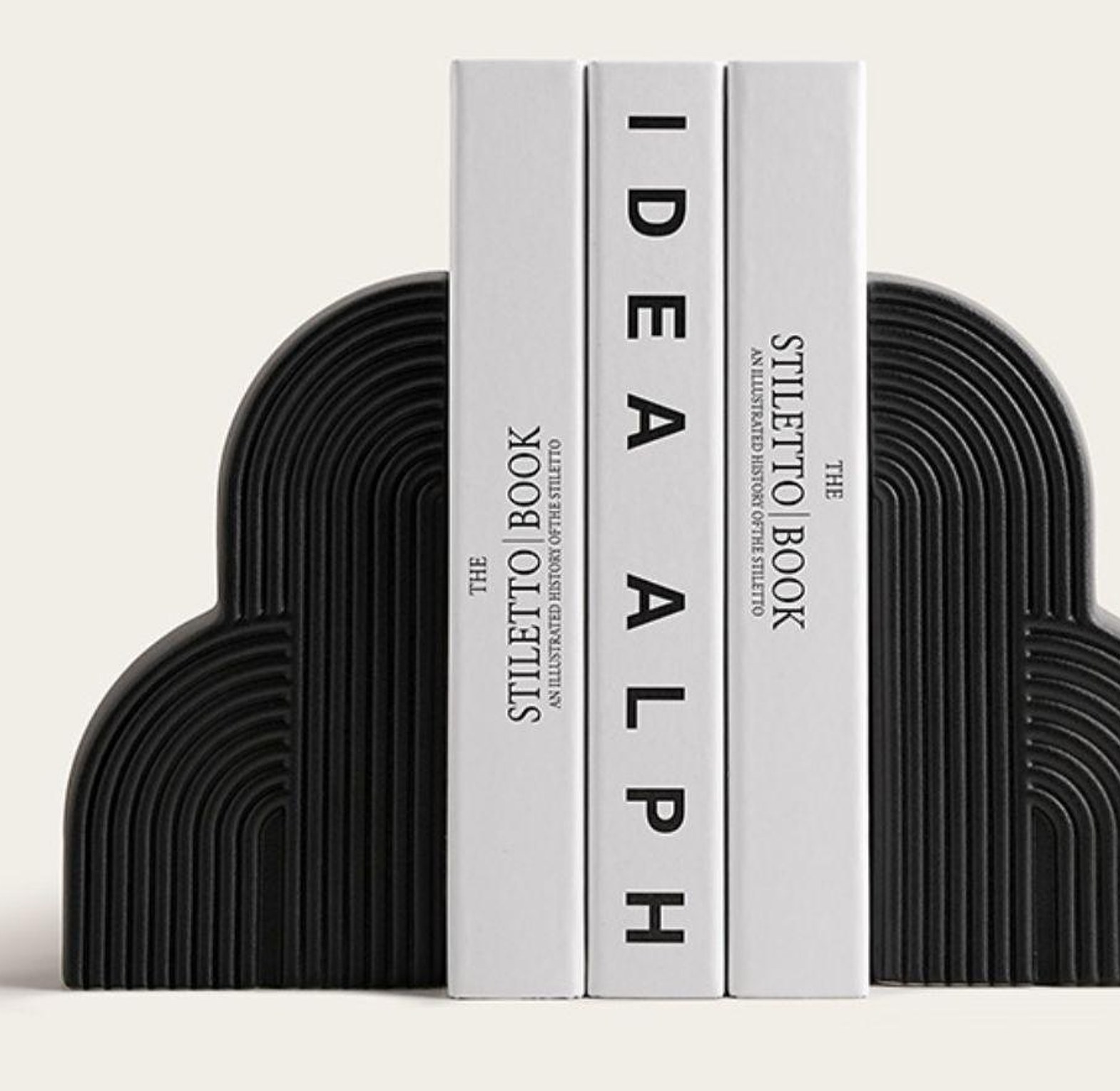 2pcs decorative bookend set  image