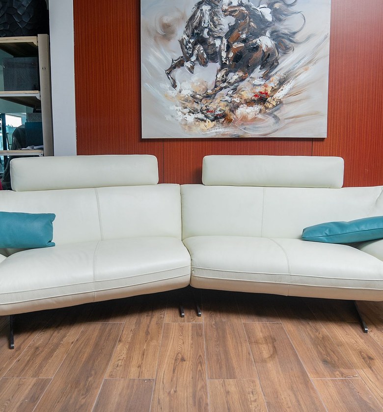 SOFA LEATHER BANANA SHAPE image