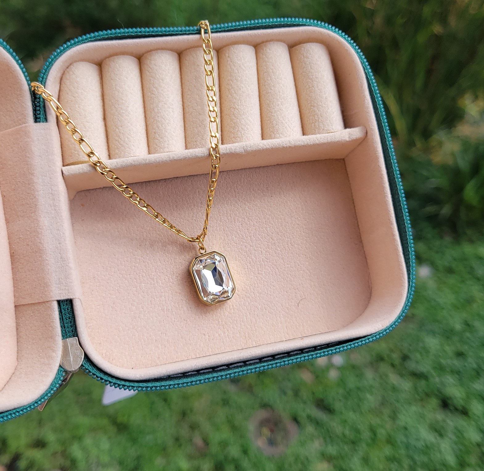 Merab necklace  image