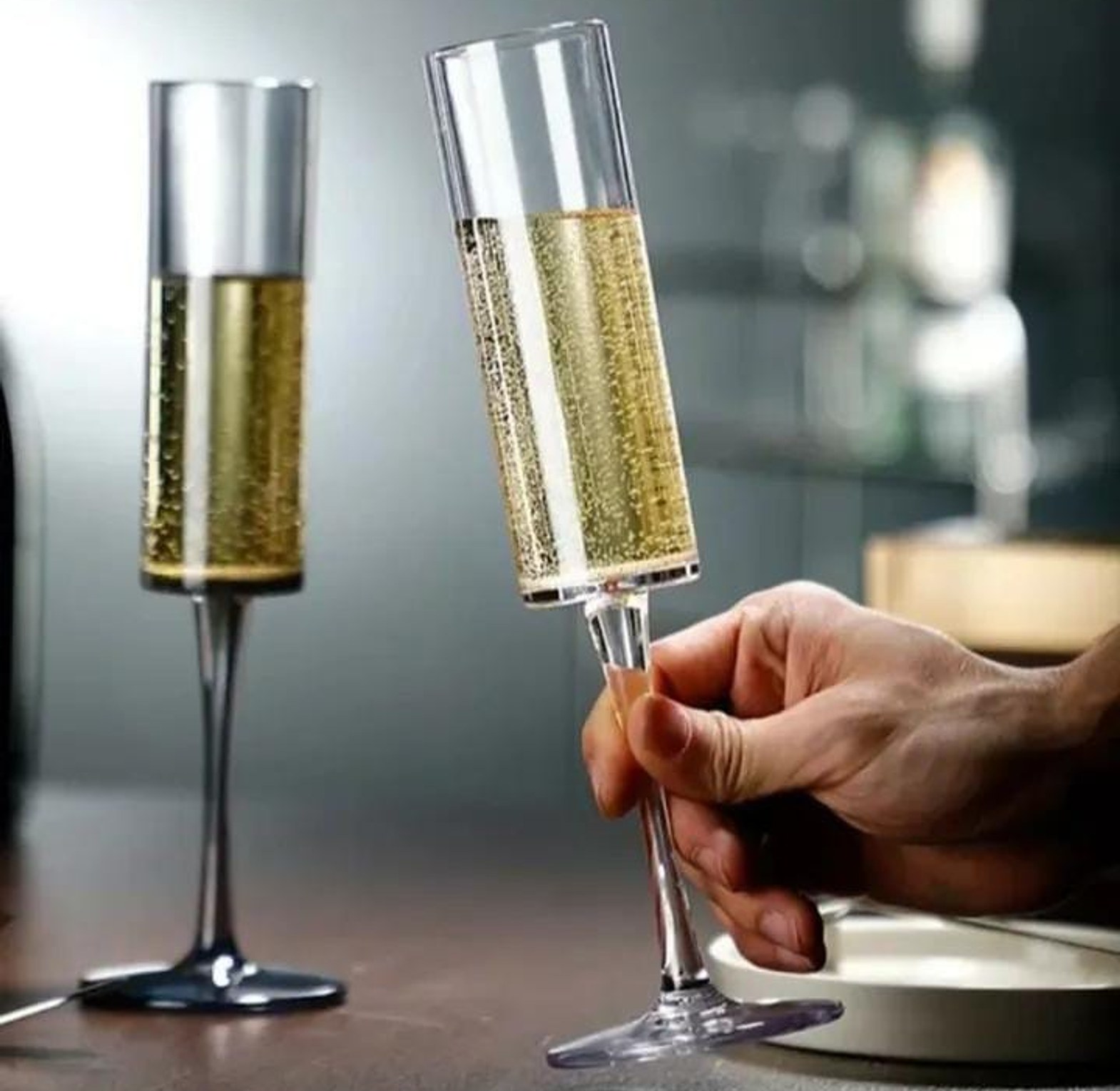 Modern Zenith Crystal Champagne Flutes (170ml) - 6pcs image