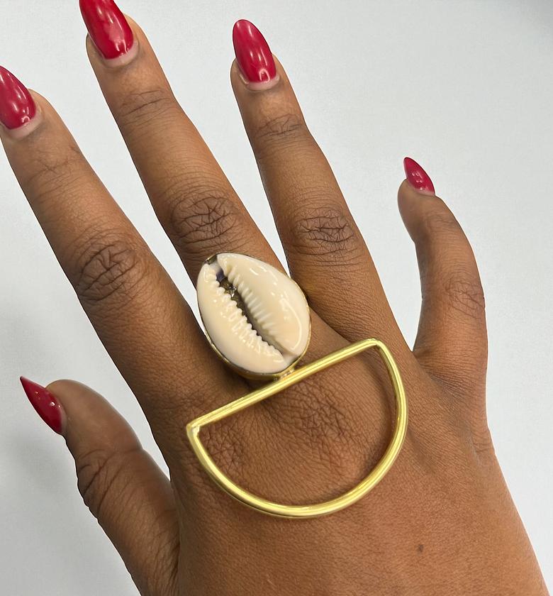 Oba Shell Ring image