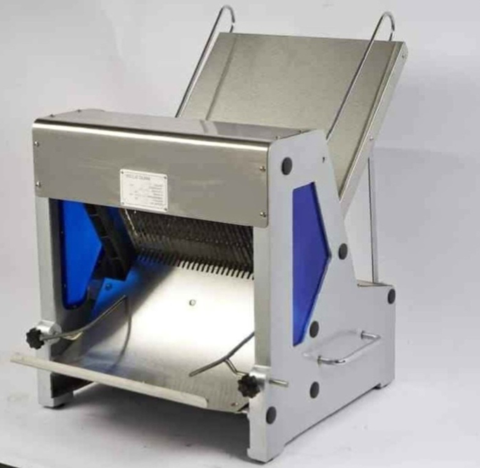 Commercial bread slicer image