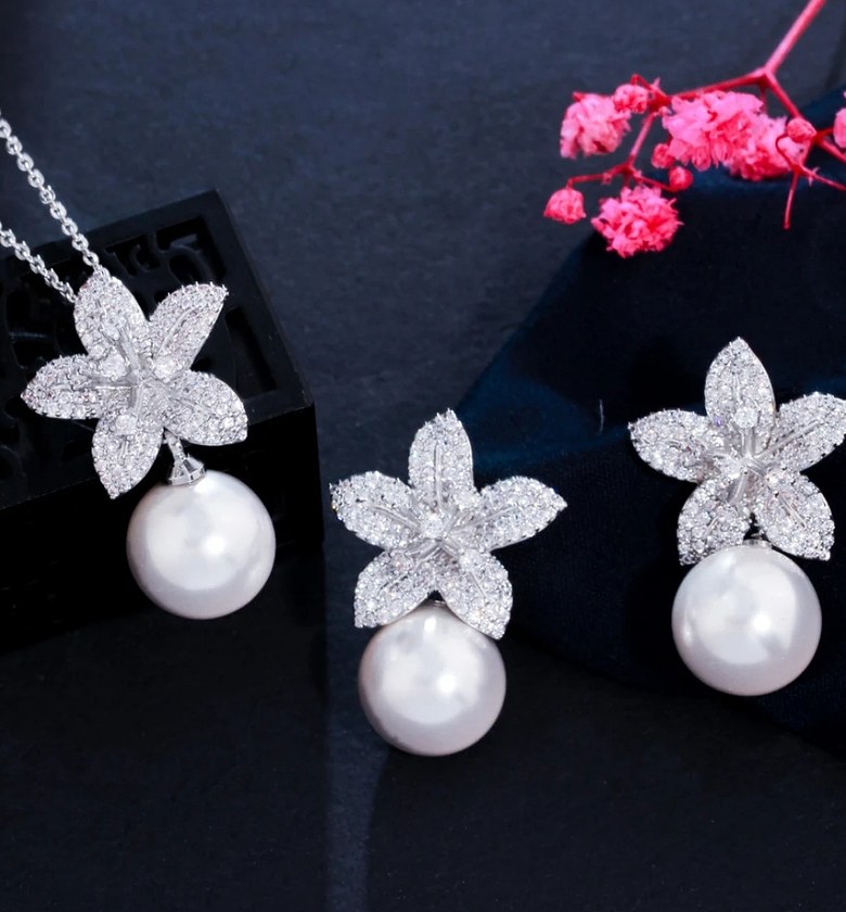 Pearl Blossom Luxury Jewelry Set image