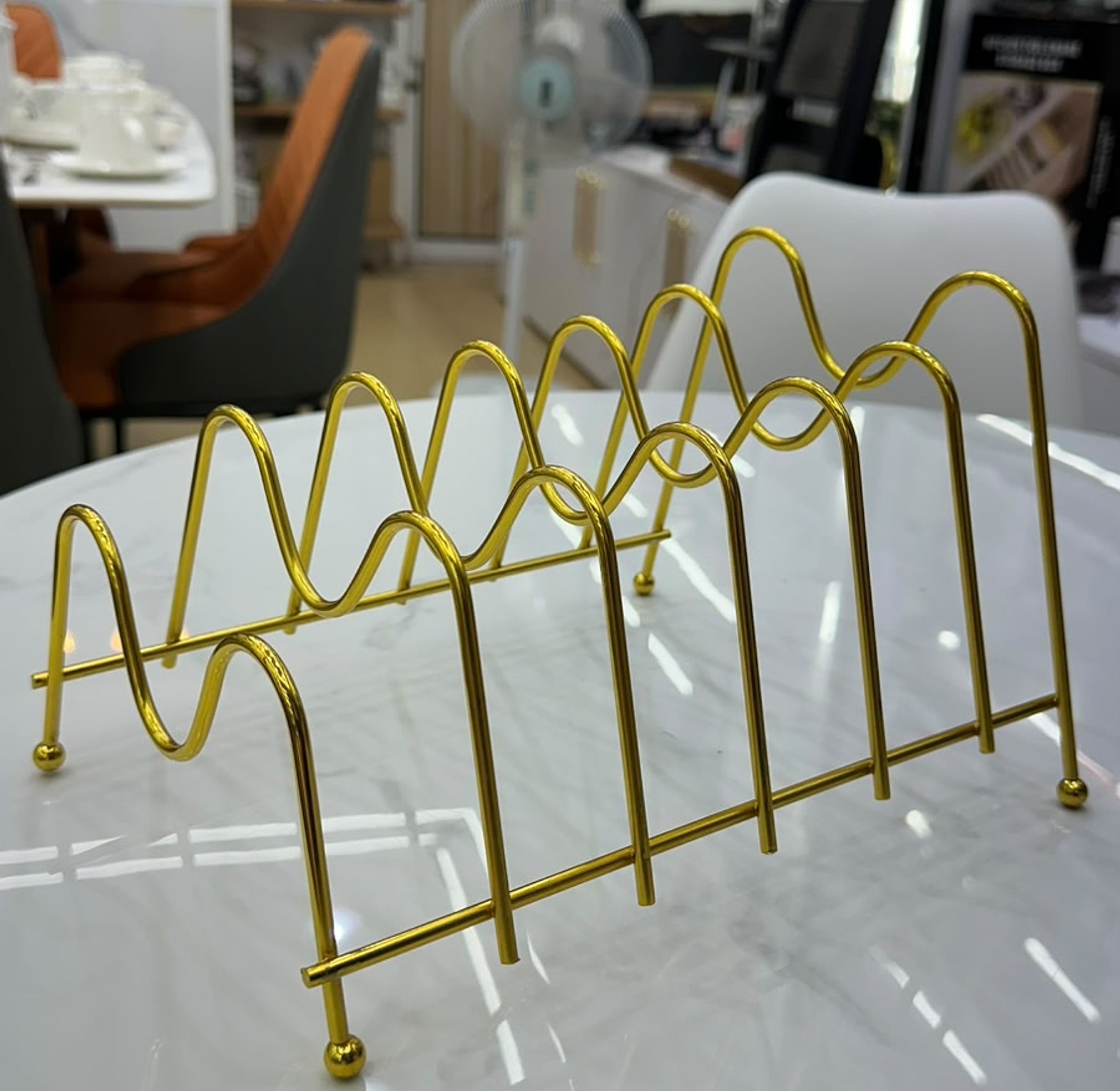 Multipurpose Plate Stand image