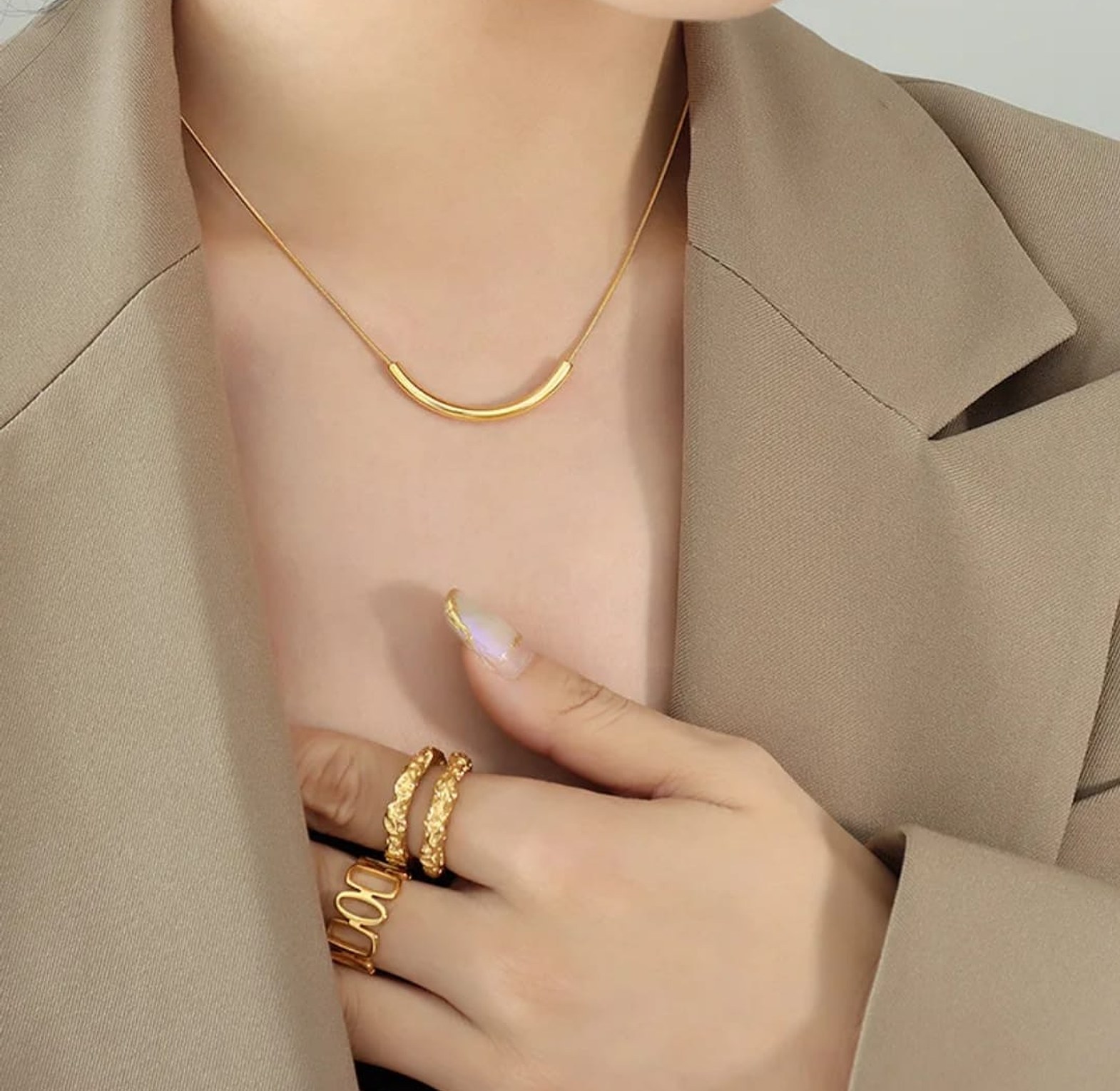 Long bar necklace image