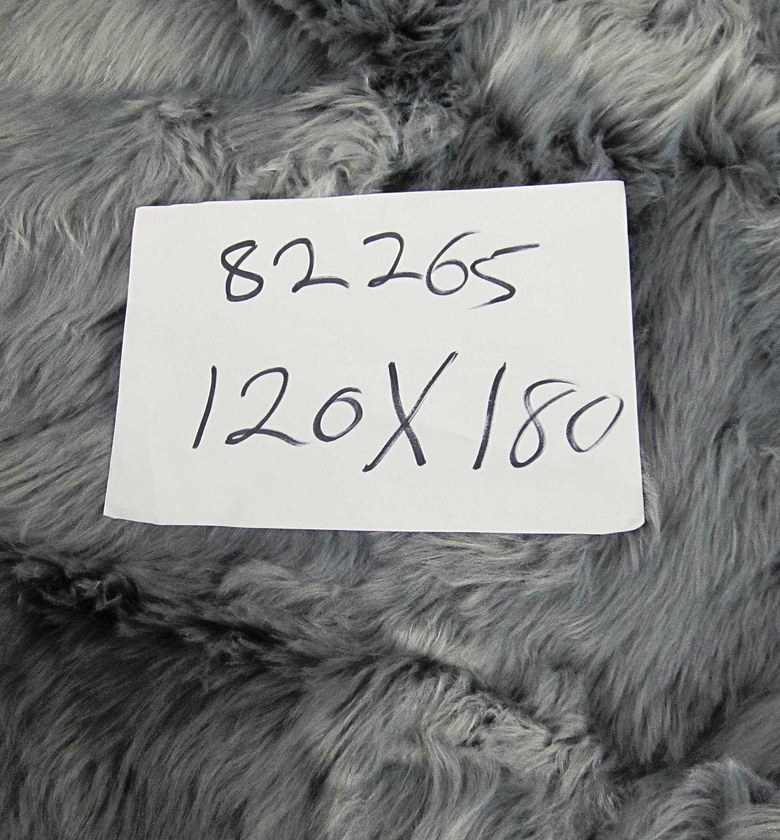 CARPET TAPIS FOURRURE. QU image