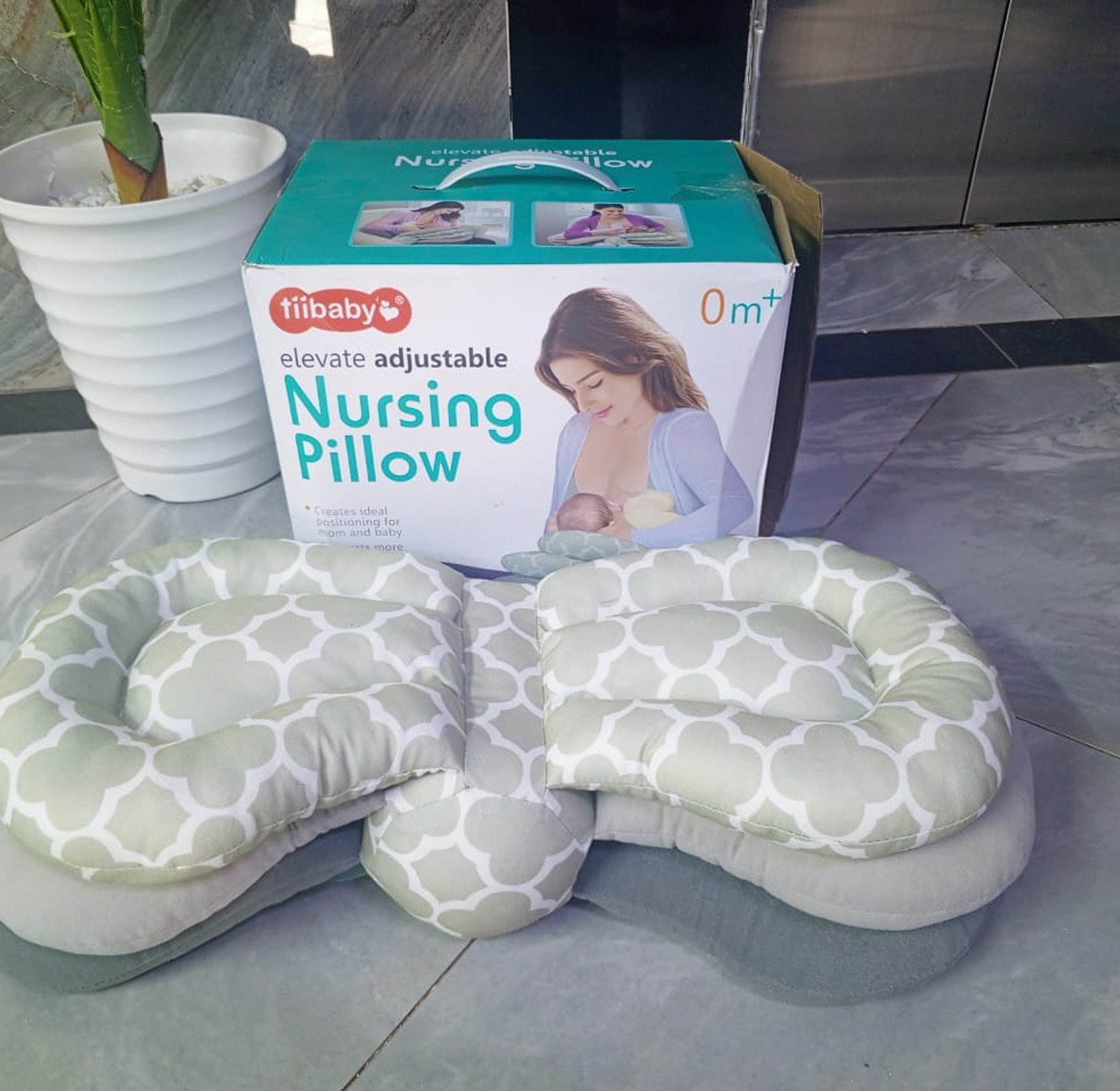 Elevate Adjustable Nursing Pillow image