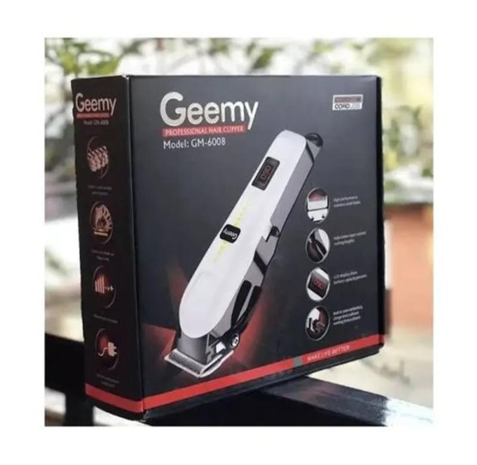 Geemy Rechargeable Cordless Shaving Machine With Indicator image