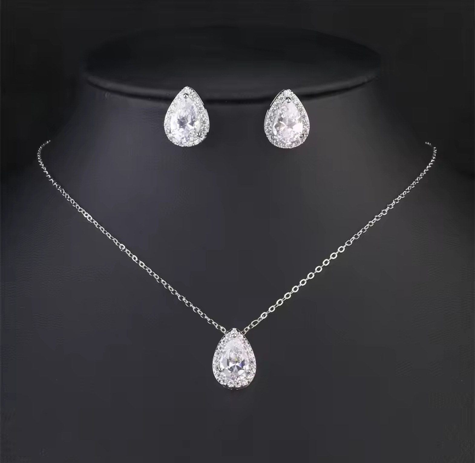 Teardrop cubic zirconia jewelry set image