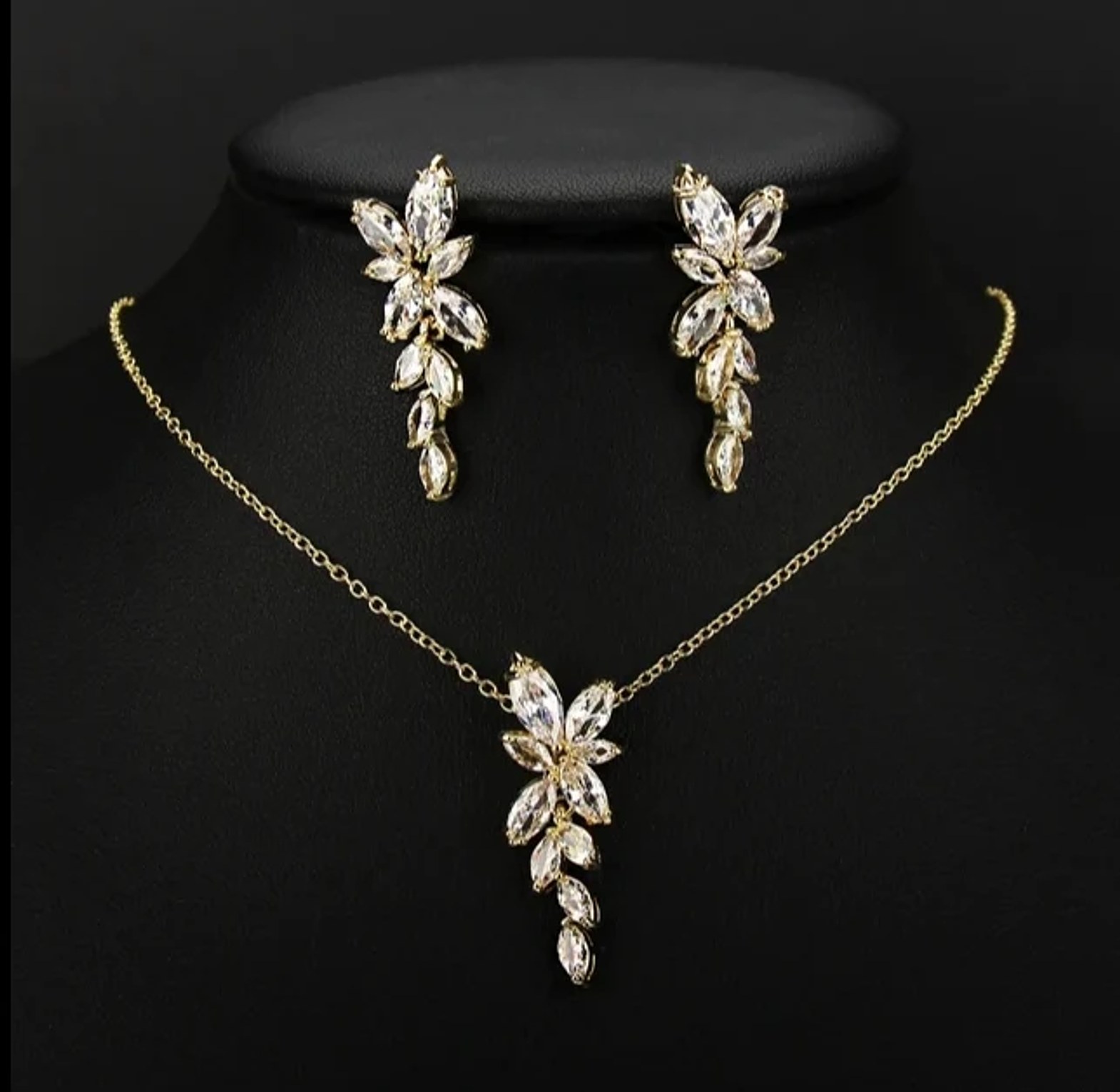 Leaf Jewellery Set image