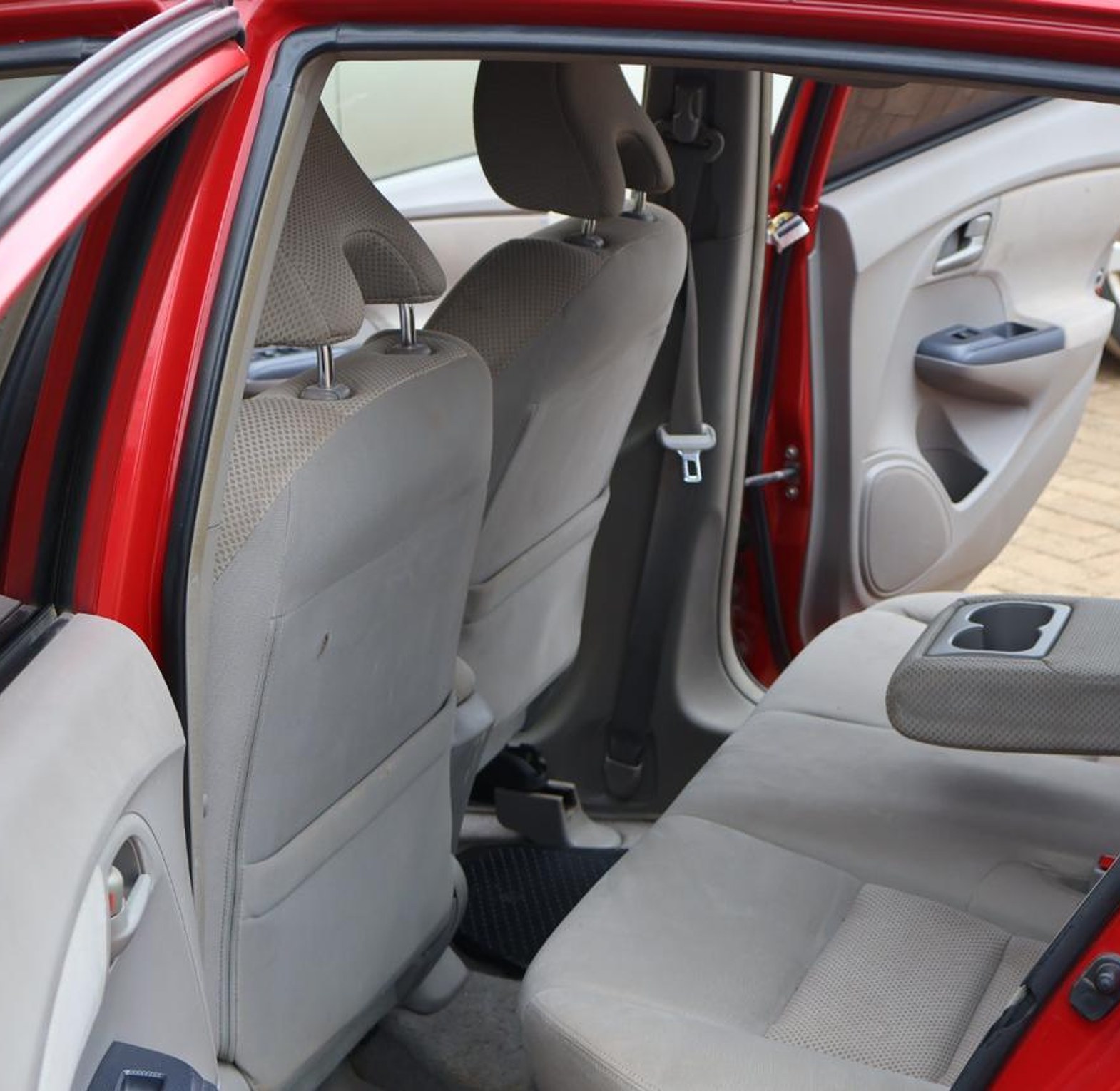 Clean Honda Insight KCN,YOM 2010 Model, Automatic, Rating 1300cc image