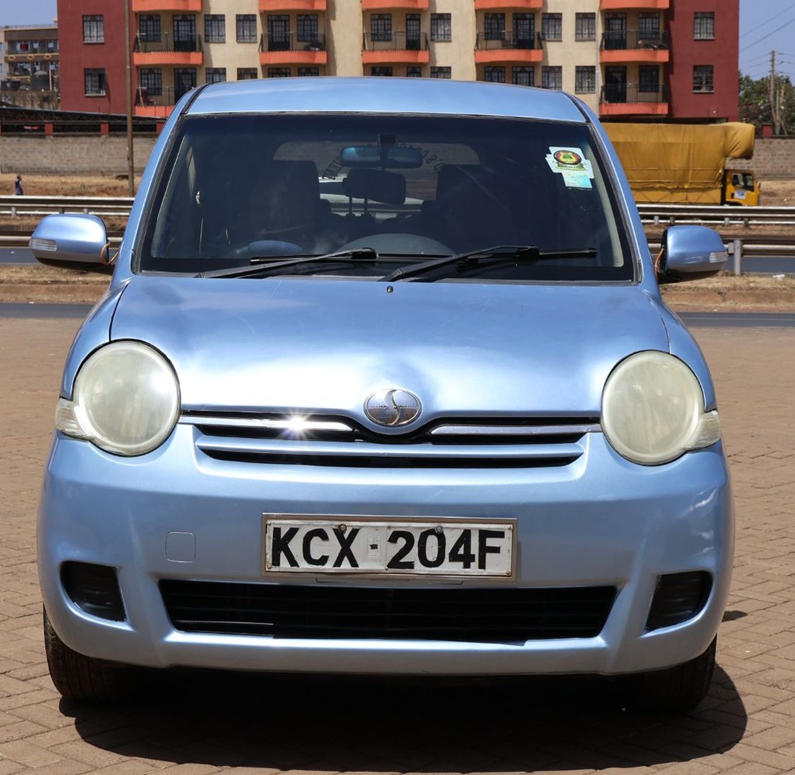 Toyota Sienta KCX, YOM 2012 Model,  Automatic, Rating 1500cc 7 Seater image