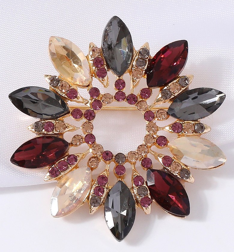 Floral brooch 04 image