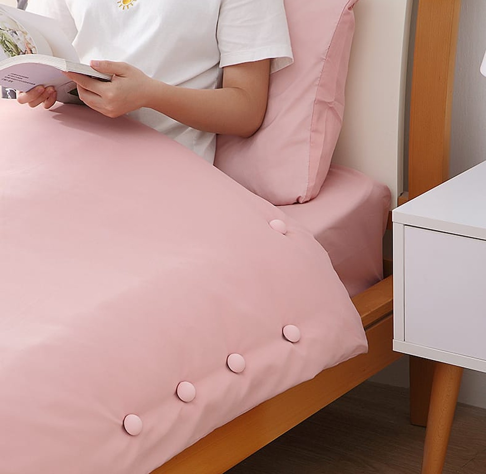 BedSheet Quilt Clip Anti-Slip Blanket Buckles image
