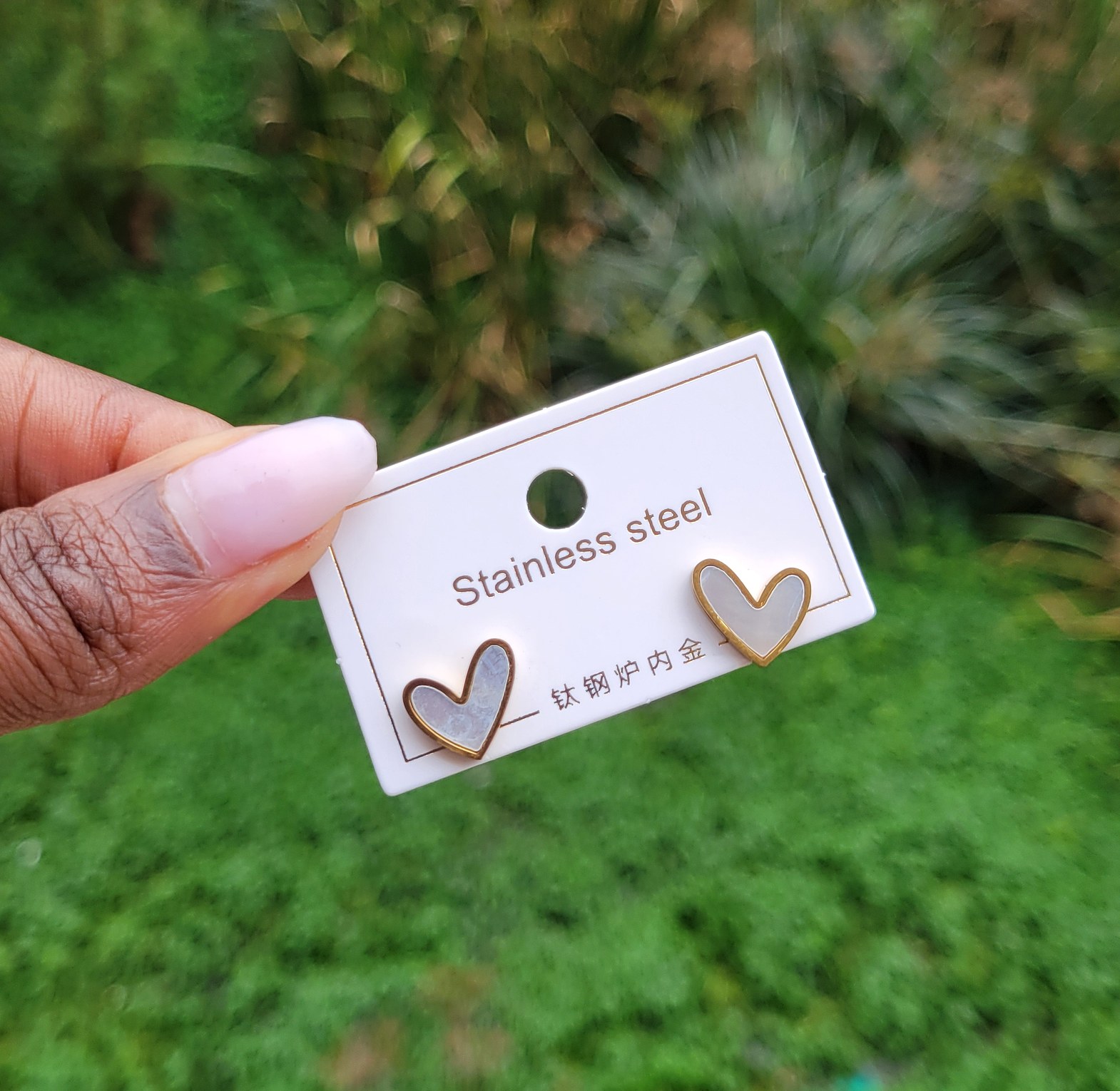 Love heart earings image