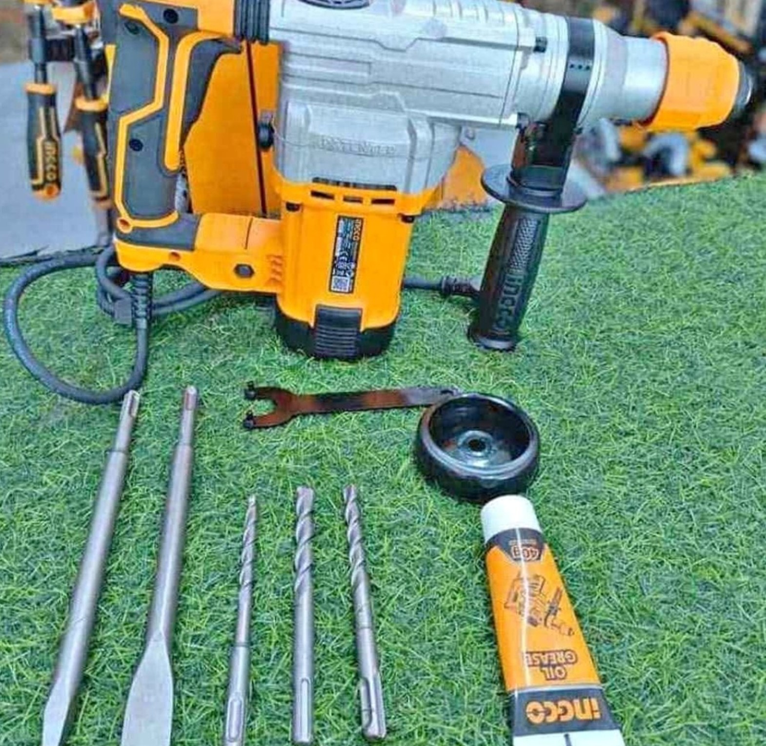 Rotary hammer ingco 1500w image