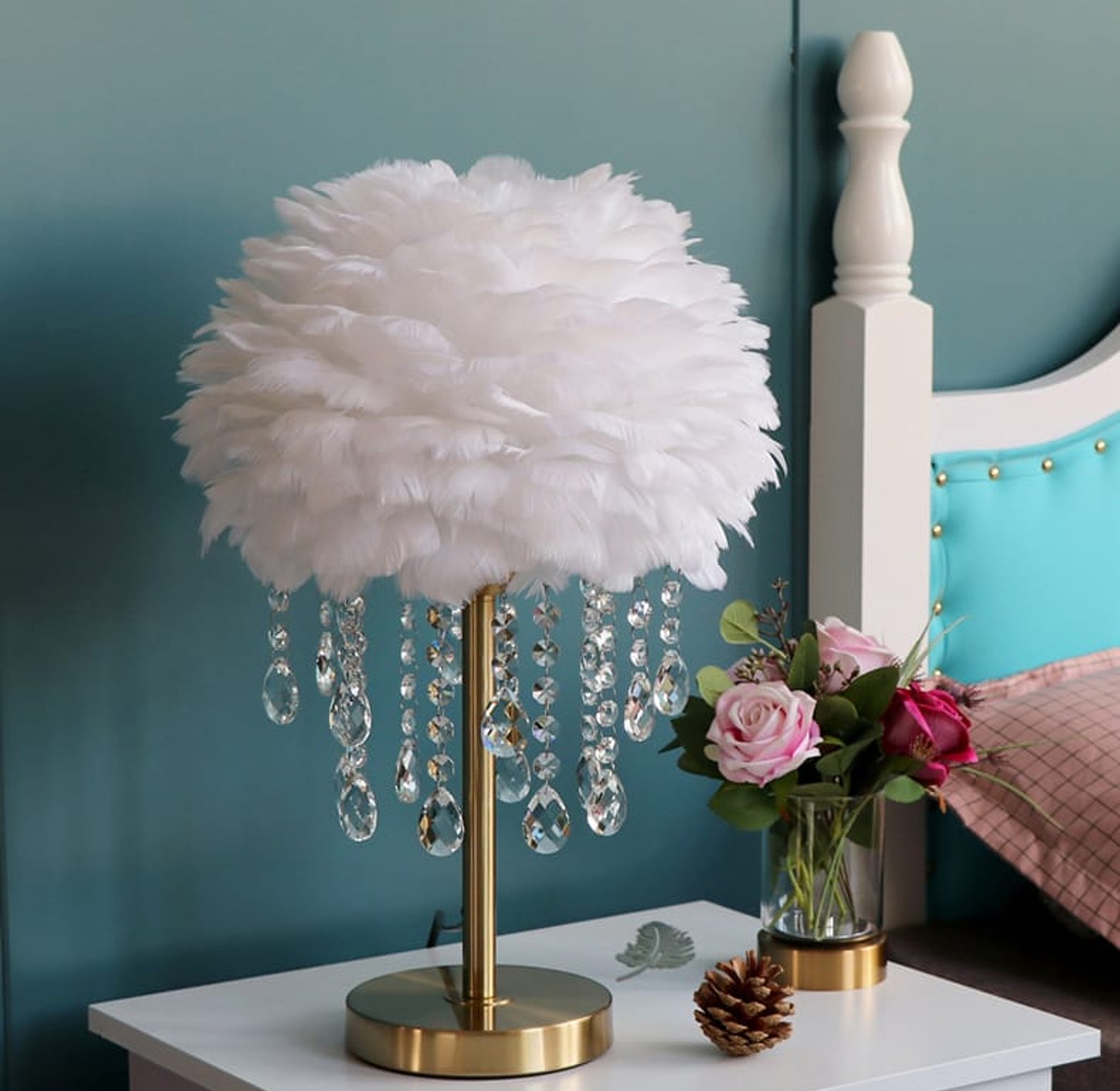 Nordic Feather Crystal Table Lamp image