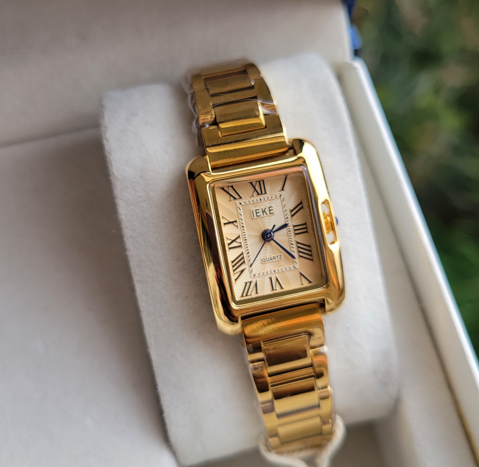 Classic watch image