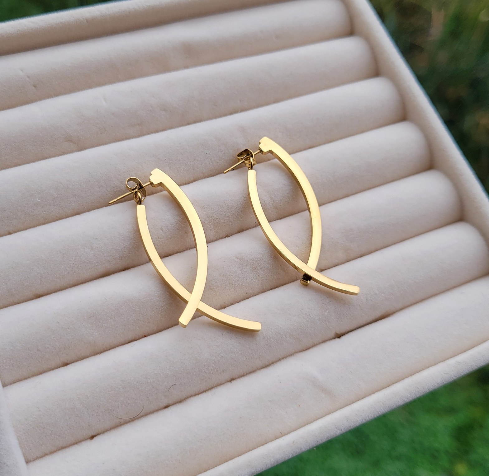 Hoop earrings  image