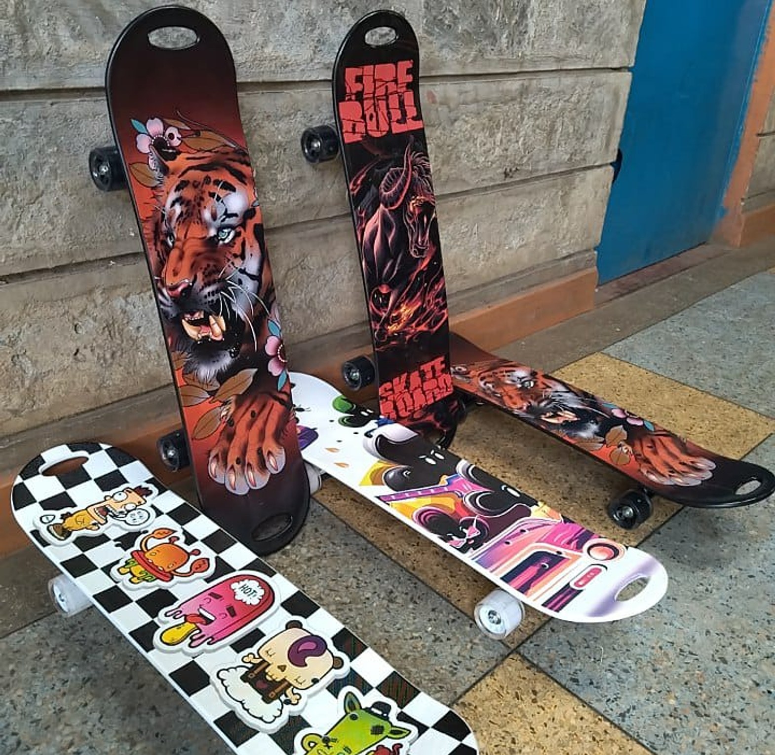 TEEN/ADULT SKATE BOARD image