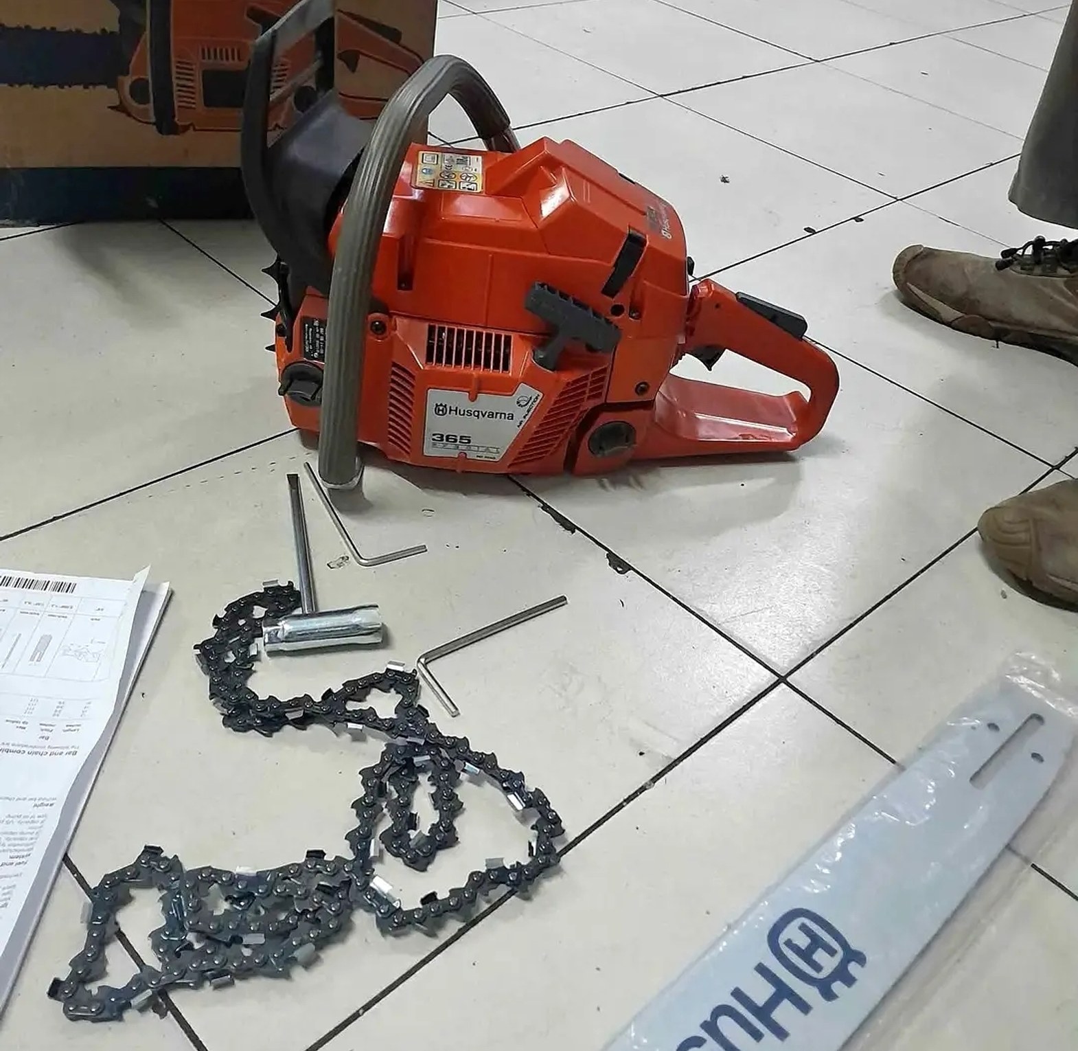 365 Husqvarna power saw machine  image