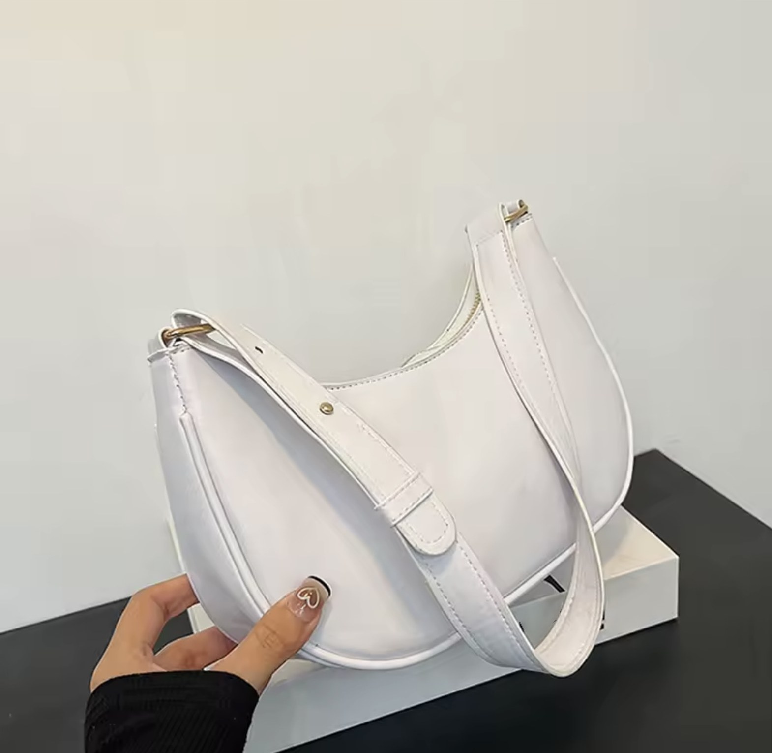 The Girlies shoulder bag image