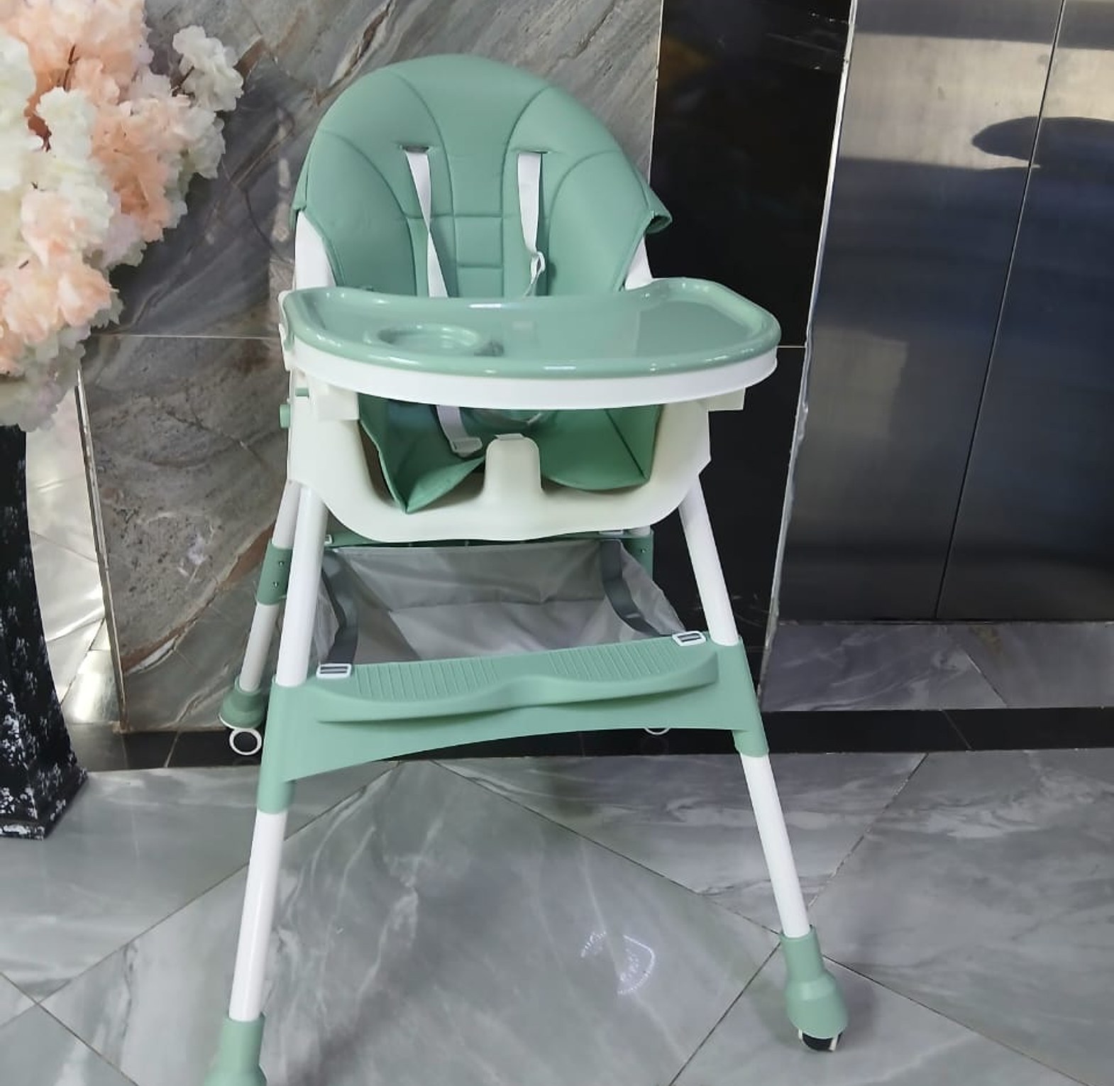 High Quality Stylish Kids Feeding Chair image