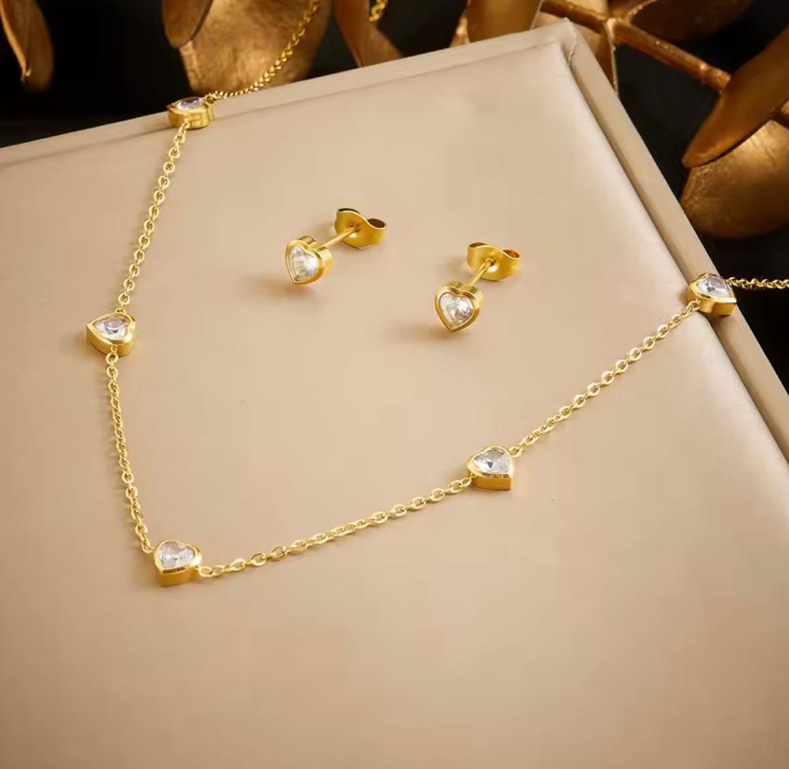 Valentina Crystal Heart Charm Set image