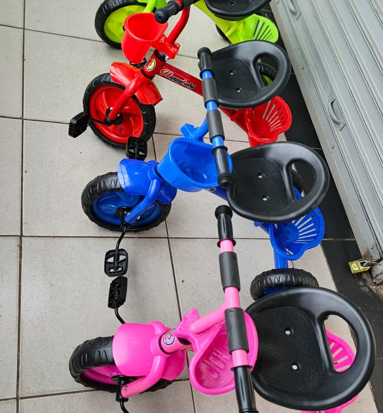  Kids' Modern Tricycle with Basket image