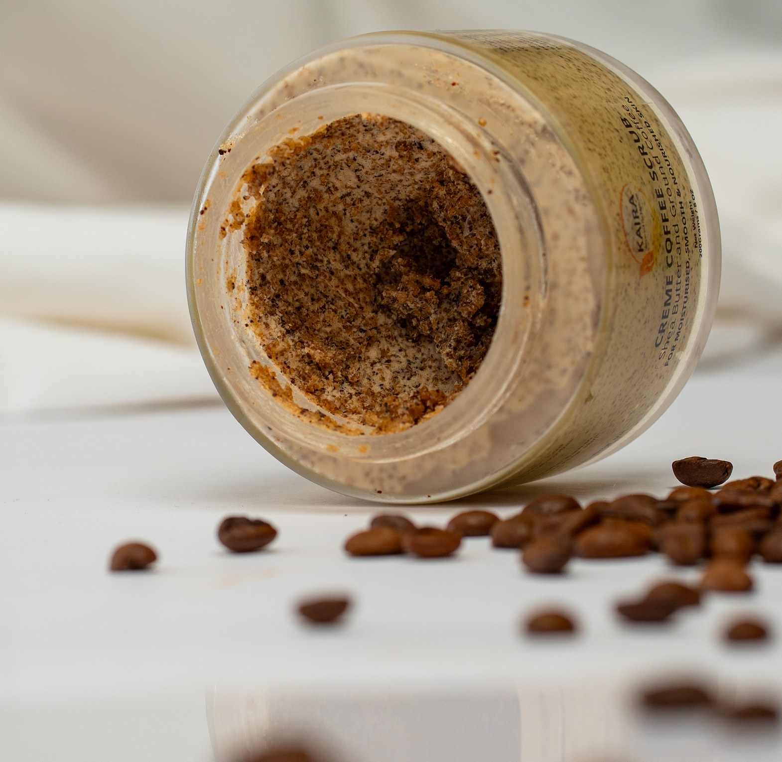 Crème Shea and Coffee Body Scrub image