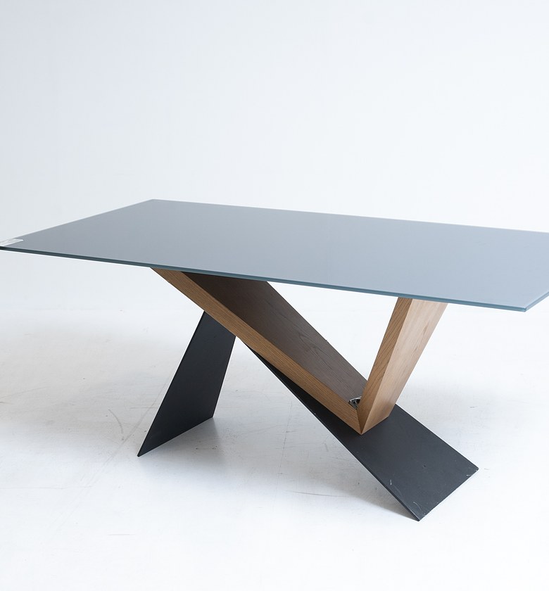 DINING TABLEMETAL+MDF LEG image