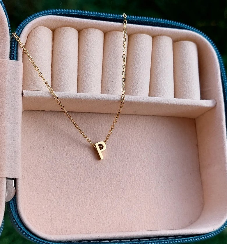 Plain Gold P image
