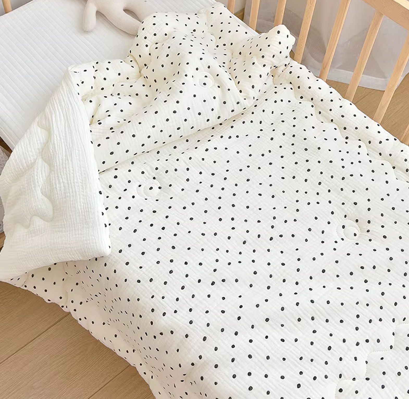CloudNest™ XL Muslin Cotton Blanket image