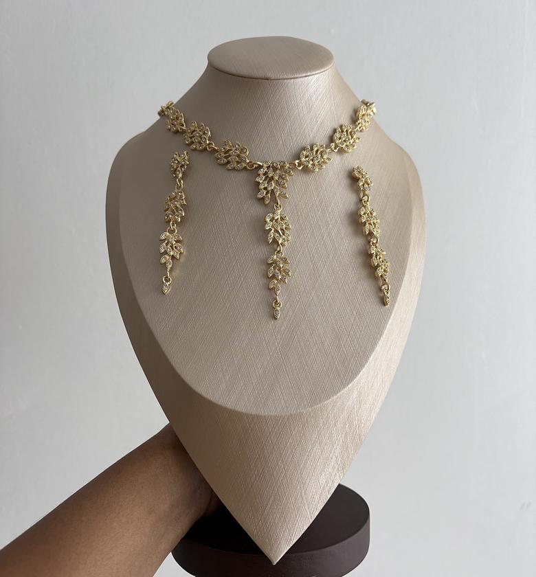 Iveen Statement Set image