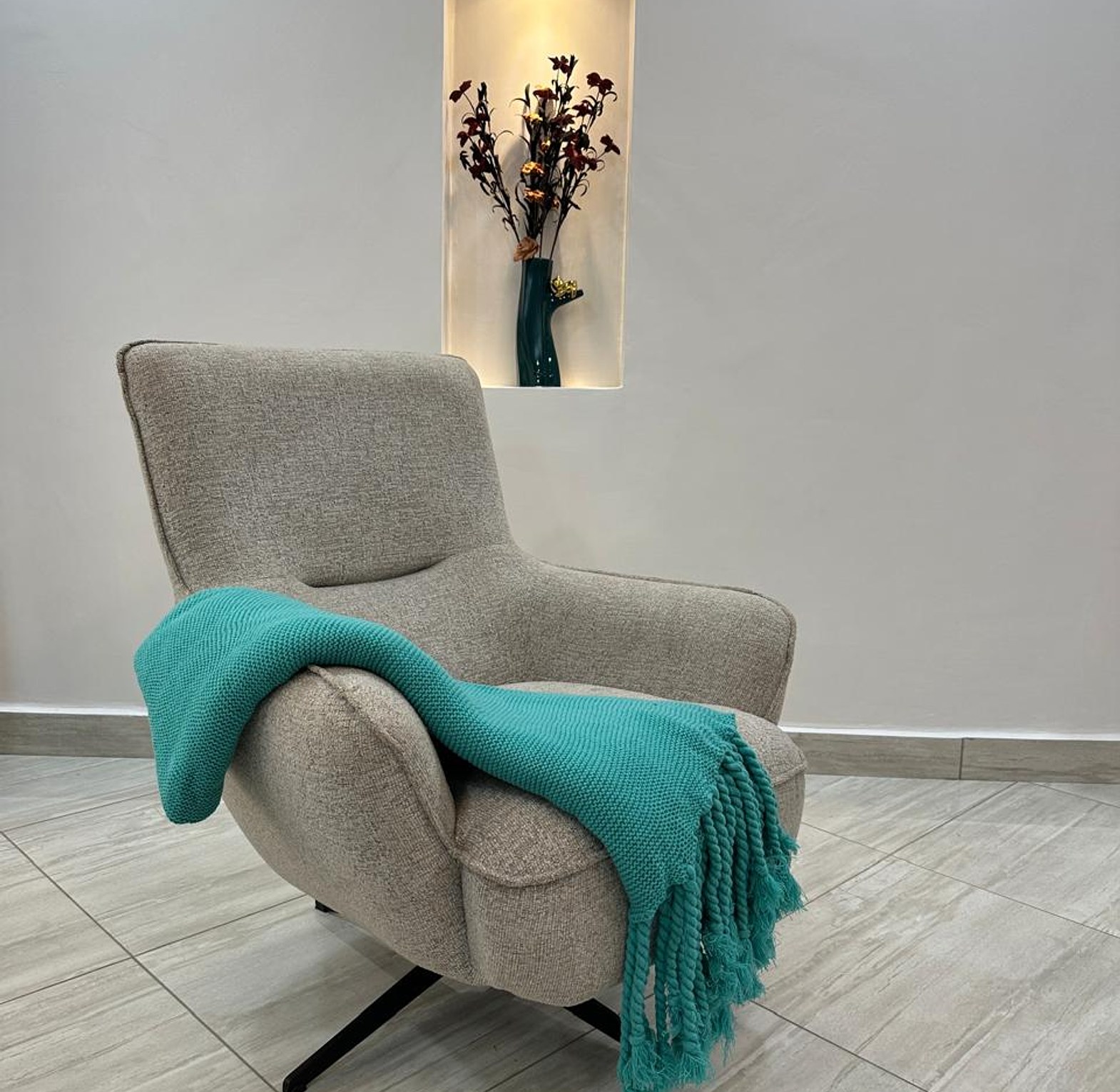 Knitted Throw Blanket with twisted tassles image
